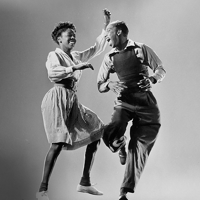 Willa Mae Ricker and Leon James demonstrate a Lindy Hop, part of Dance Worlds, Bundeskunsthalle, Bonn (photo © Gjon Mili / The LIFE Picture Collection / Shutterstock , courtesy Bundeskunsthalle, Bonn)