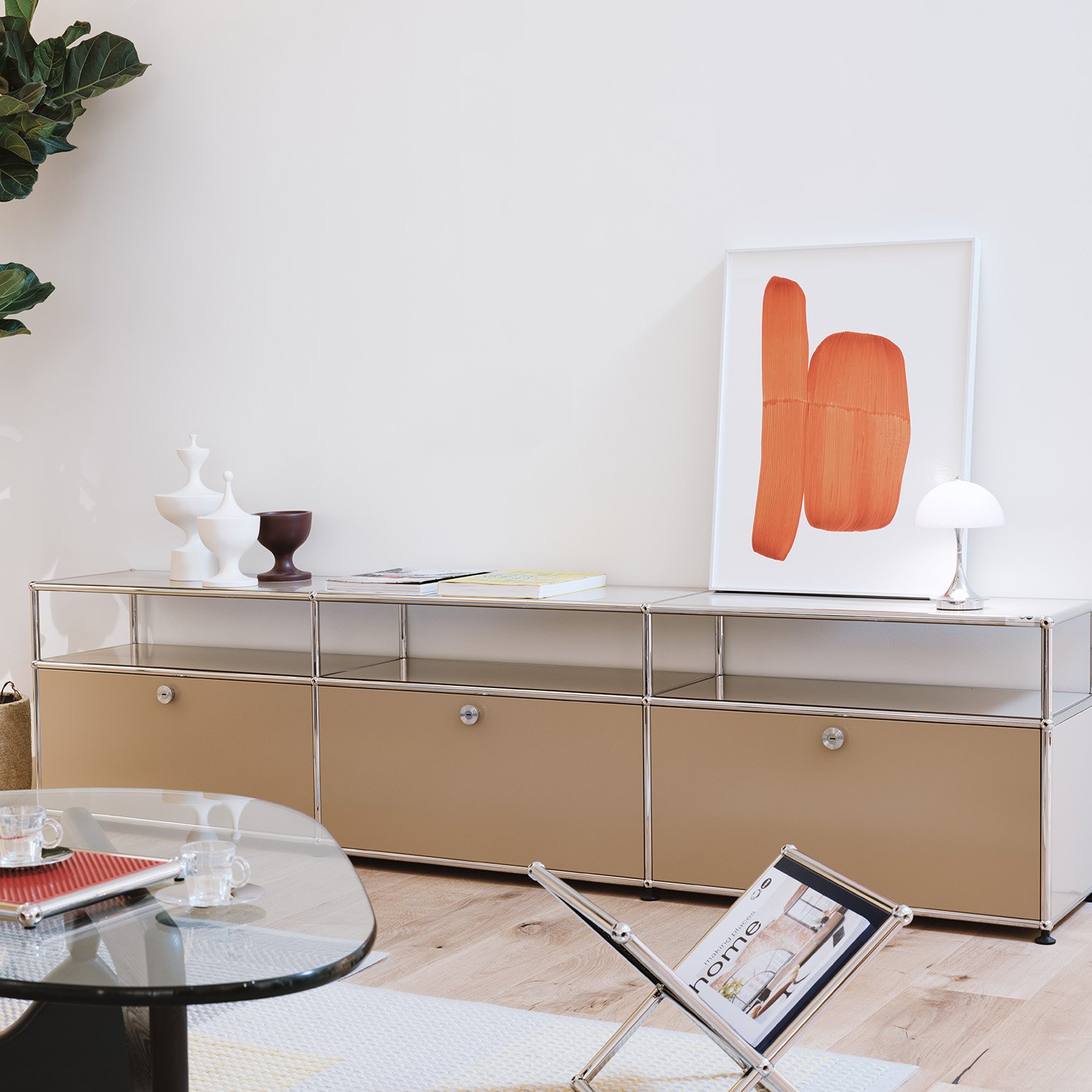 USM Haller TV-Board with Extension, USM beige | USM Haller | USM USM Haller TV-Board with Extension, USM beige | USM Haller | USM