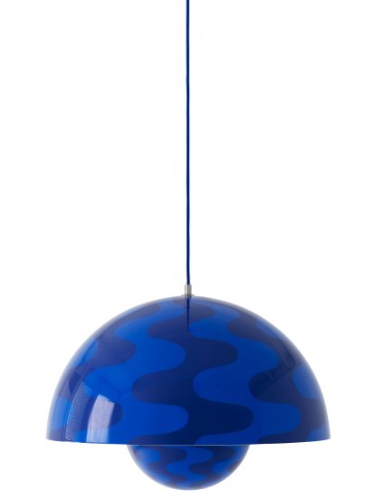 Flowerpot VP2 pendant light, Cobalt blue/twilight blue