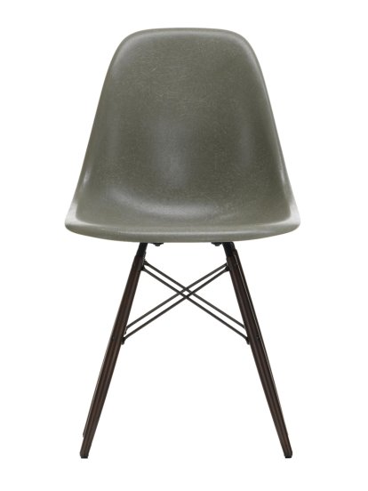 Eames Fiberglass Chair DSW, Eames raw umber, Black maple