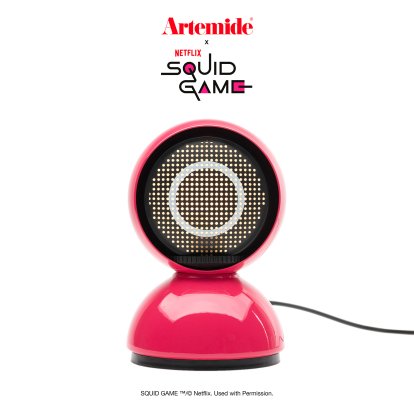 Eclisse Squid Game Limited Edition Table Lamp, Guard pink