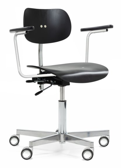 S 197 R20 Swivel Chair, With armrests, Black stained beech, Chrome plated/polished aluminum, Standard castors chrome for carpet