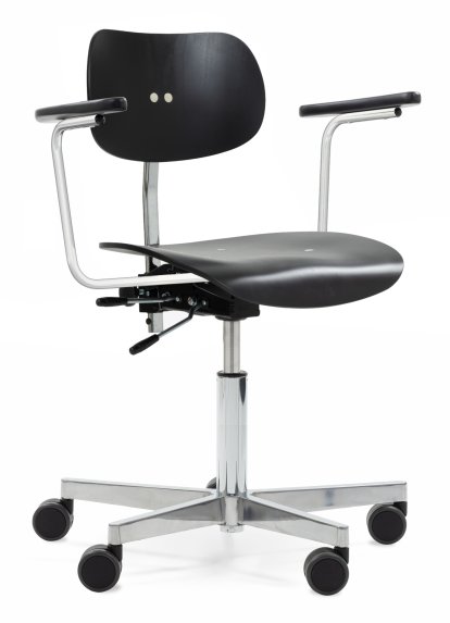 S 197 R20 Swivel Chair, With armrests, Black stained beech, Chrome plated/polished aluminum, Standard castors black for carpet